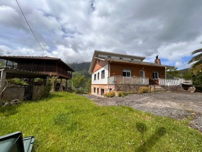 Casa Rural 270 m² en GRANDIELLA/GRANDIEL.LA (33160)