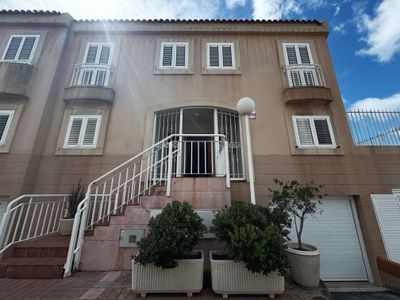 Adosado 475 m² en PALMAS DE GRAN CANARIA, LAS (35012)