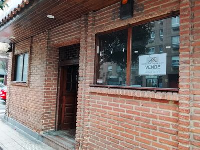 Local 190 m² en Gijón (33207)